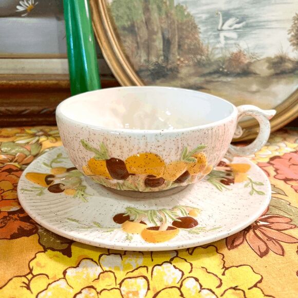 Vintage Arnel's 1974 Oversized Soup Mug with Saucer Set - Picture 1 of 3